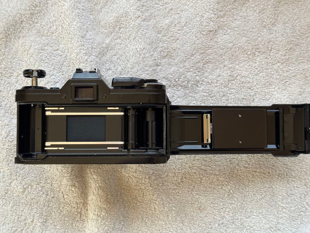 【美品・稼働】キャノンAE-1ブラックFD50mmF1.4付