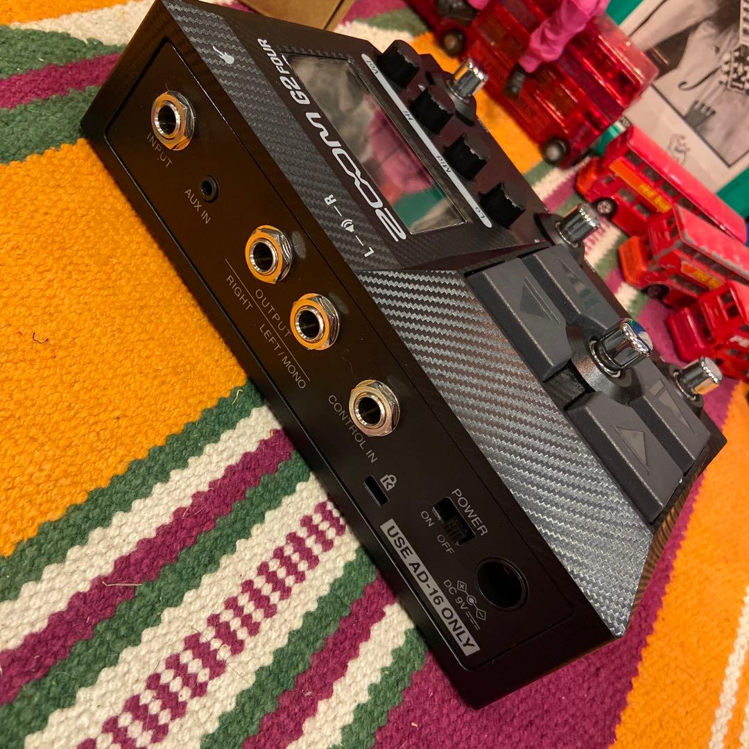 ZOOM G2 FOUR　傷なし　極美品　値下げ不可