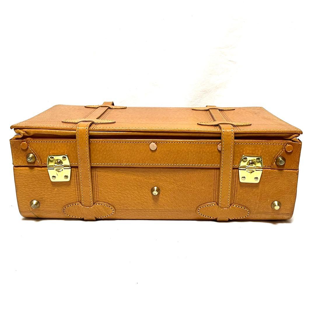 ★美品★LEAVES リーブス★レザートランク★豚革★本革★ショルダーバッグ★