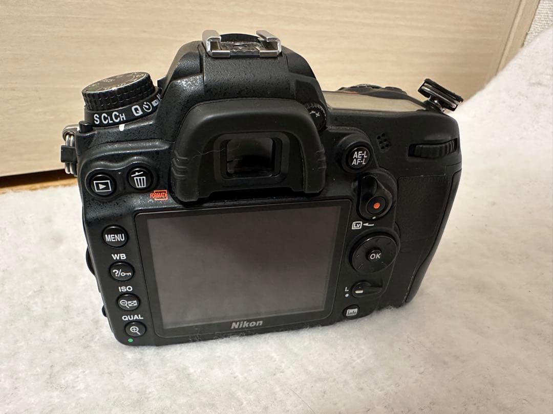 Nikon D7000 デジタル一眼レフカメラ 2本レンズ付き