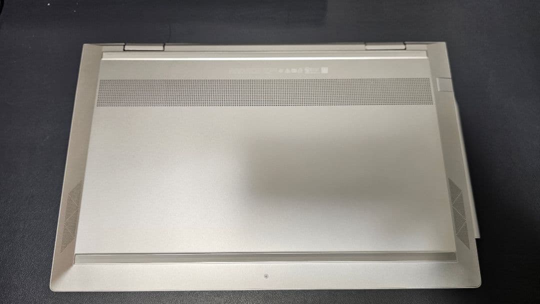 HP envy x360 15.6インチ i7CPU 16GBメモリ　1TSSD