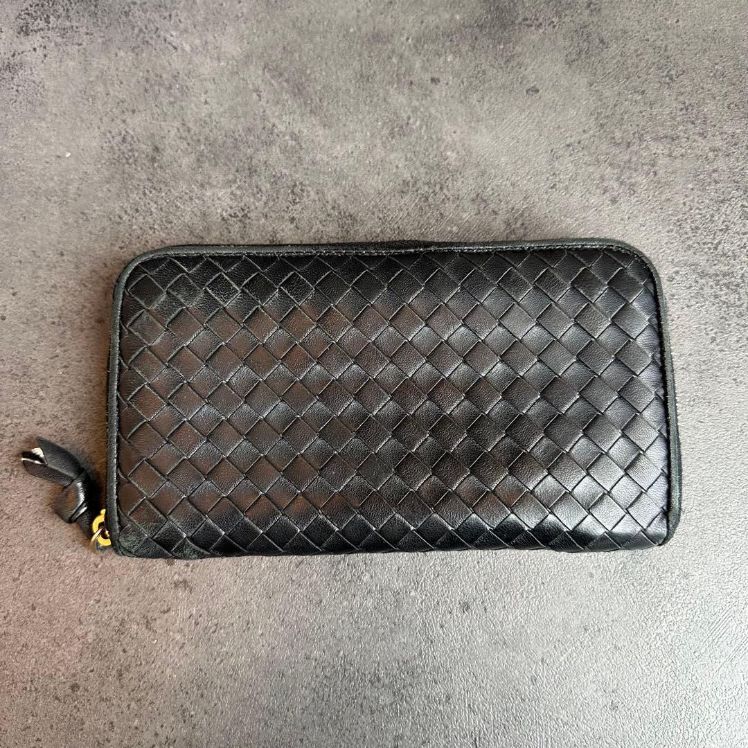 BOTTEGA VENETA イントレチャート　長財布　ラウンドファスナー　黒