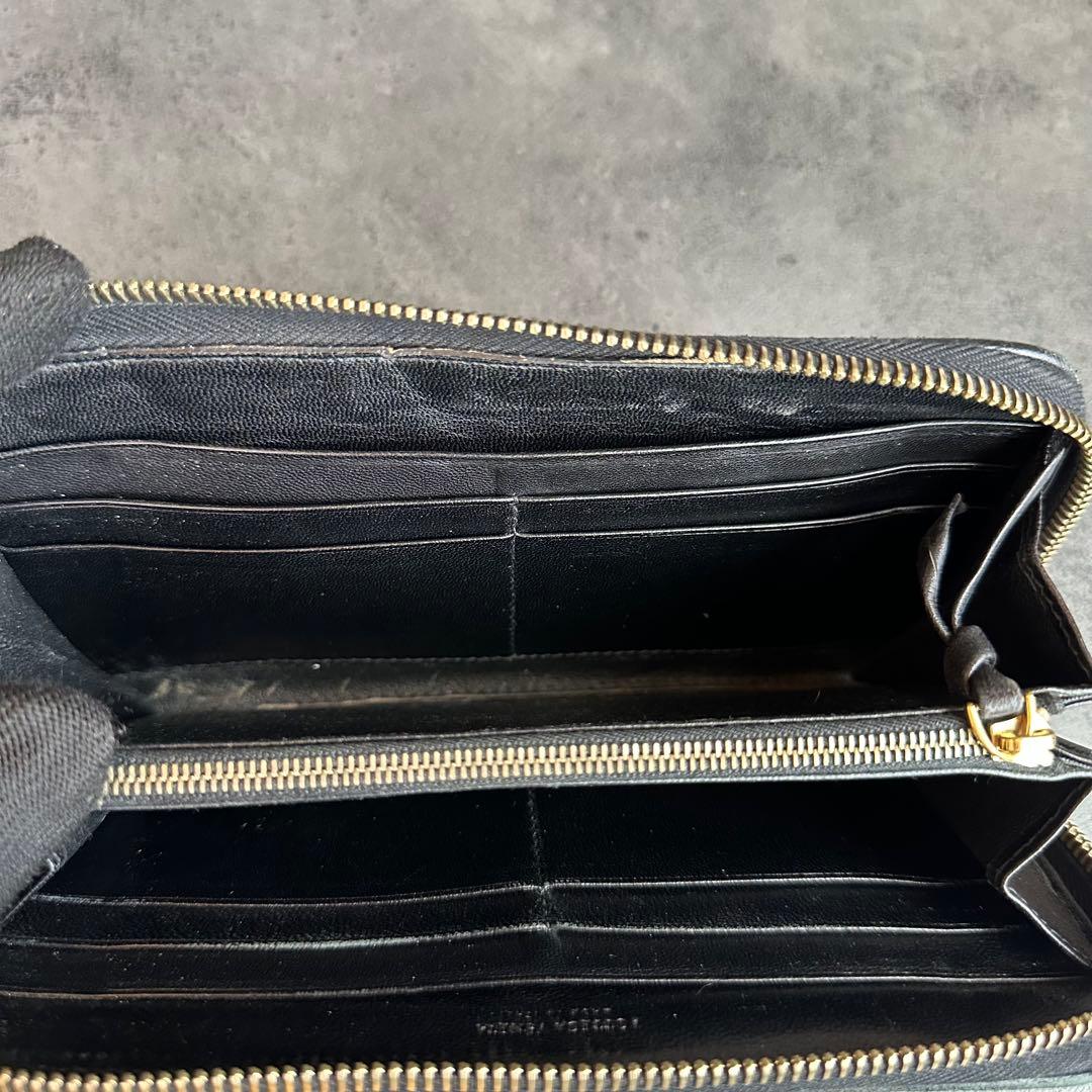 BOTTEGA VENETA イントレチャート　長財布　ラウンドファスナー　黒