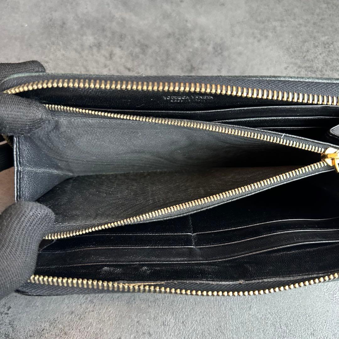 BOTTEGA VENETA イントレチャート　長財布　ラウンドファスナー　黒
