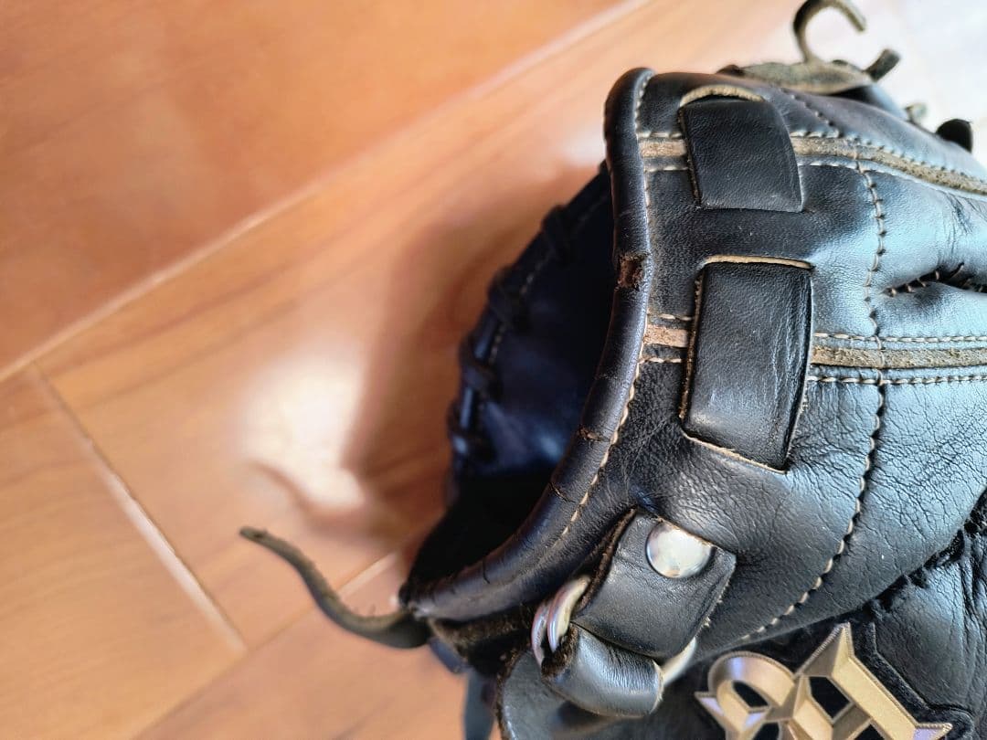 ハイゴールド 軟式キャッチャーミット　グローブ 己極　嬉しい型良好！　M球おまけ