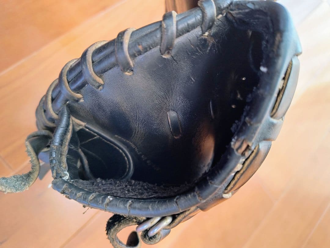 ハイゴールド 軟式キャッチャーミット　グローブ 己極　嬉しい型良好！　M球おまけ