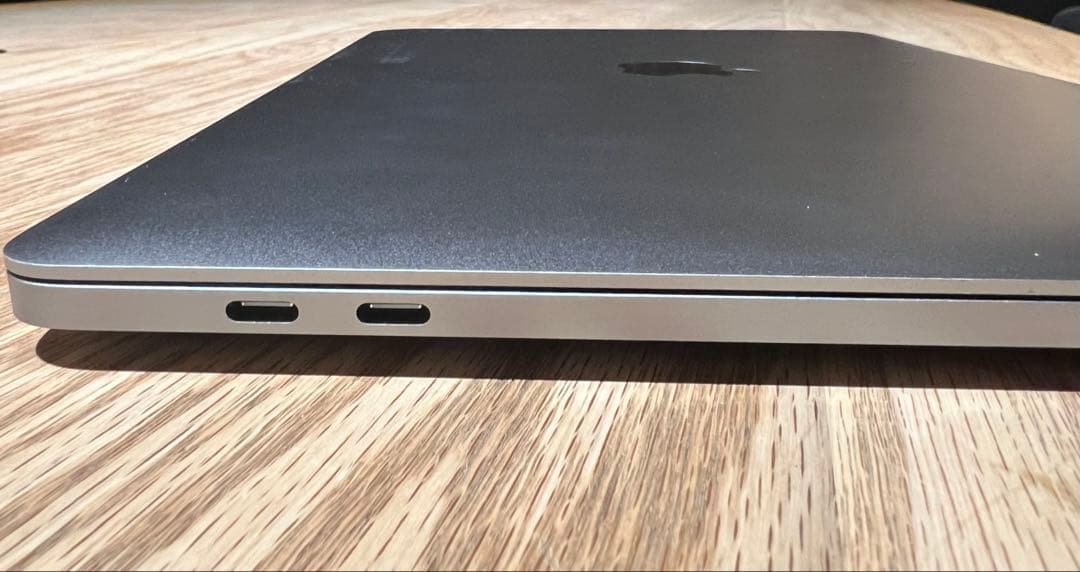 MacBook Pro 13インチ Apple M1 256GB メモリ8GB