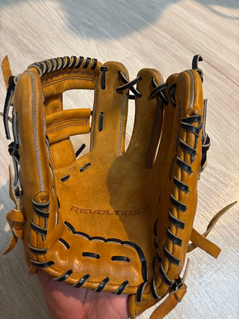 MITSUWA TIGER 軟式グローブ REVOLTA ブラウン