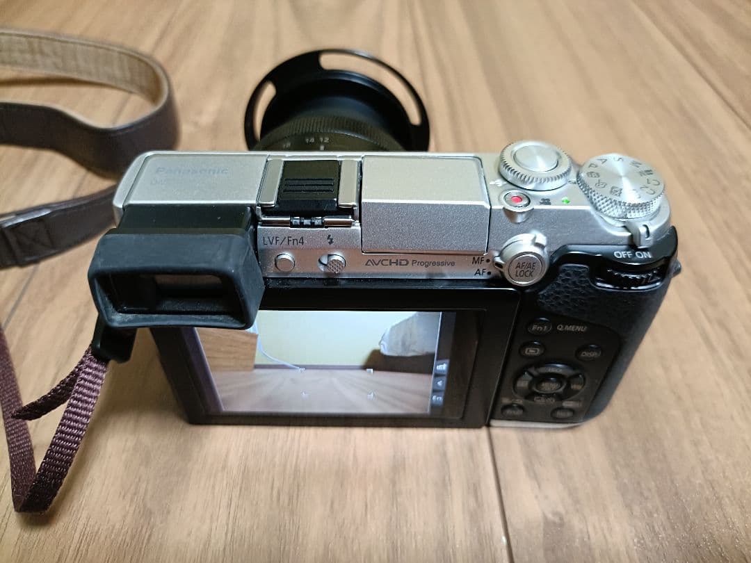 美品 Panasonic LUMIX DMC-GX7 シルバー+12-32mm付