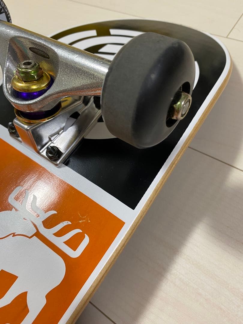 【美品】コンプリートスケボースリー ウェザー