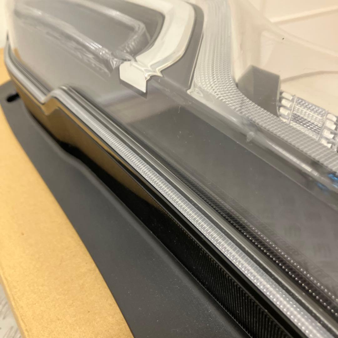 NBOX　カスタム　JF3　右テール　純正　N-BOX　ICHIKOH　D186