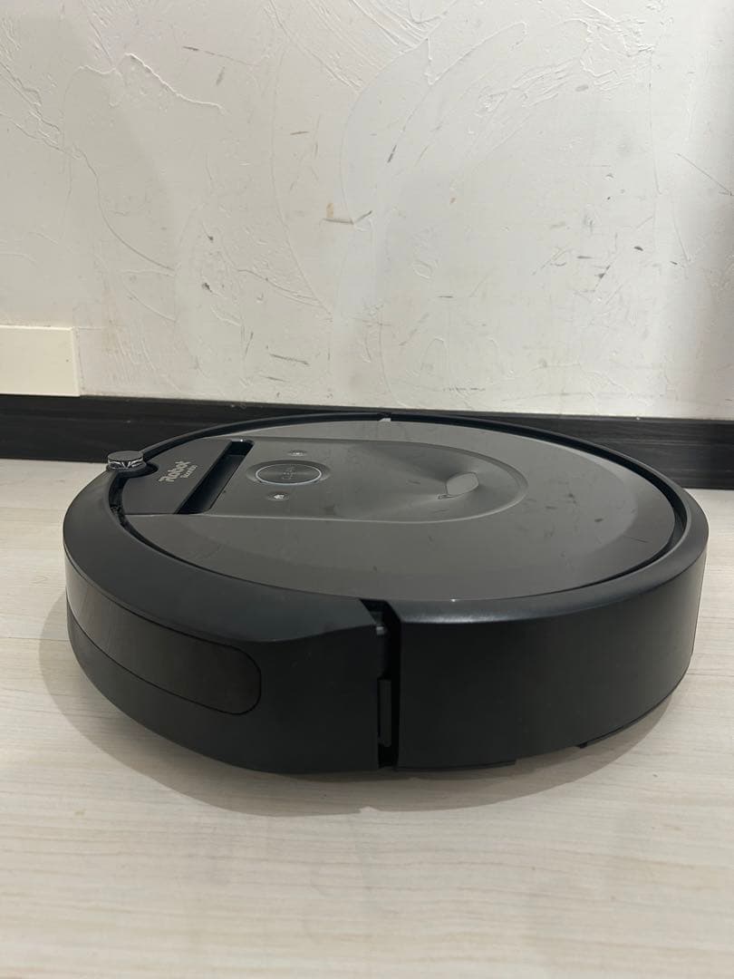 【美品】アイロボット ルンバ i7＋