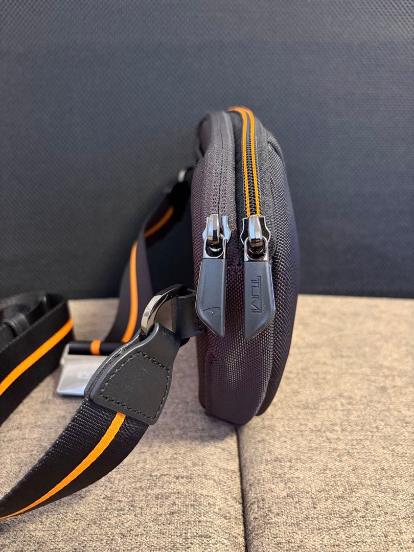 G*k様 TUMI 373003D MCLAREN ボディバッグ