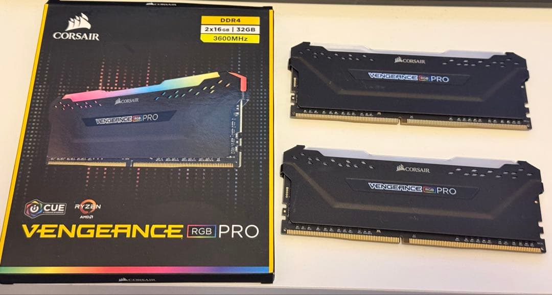 R*i様 CORSAIR VENGEANCE RGB PRO 32GB DDR4