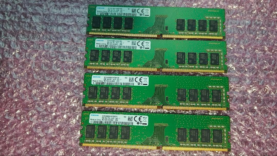 DDR4 8GBx4枚 32GB pc4-2400 動作確認済み ①