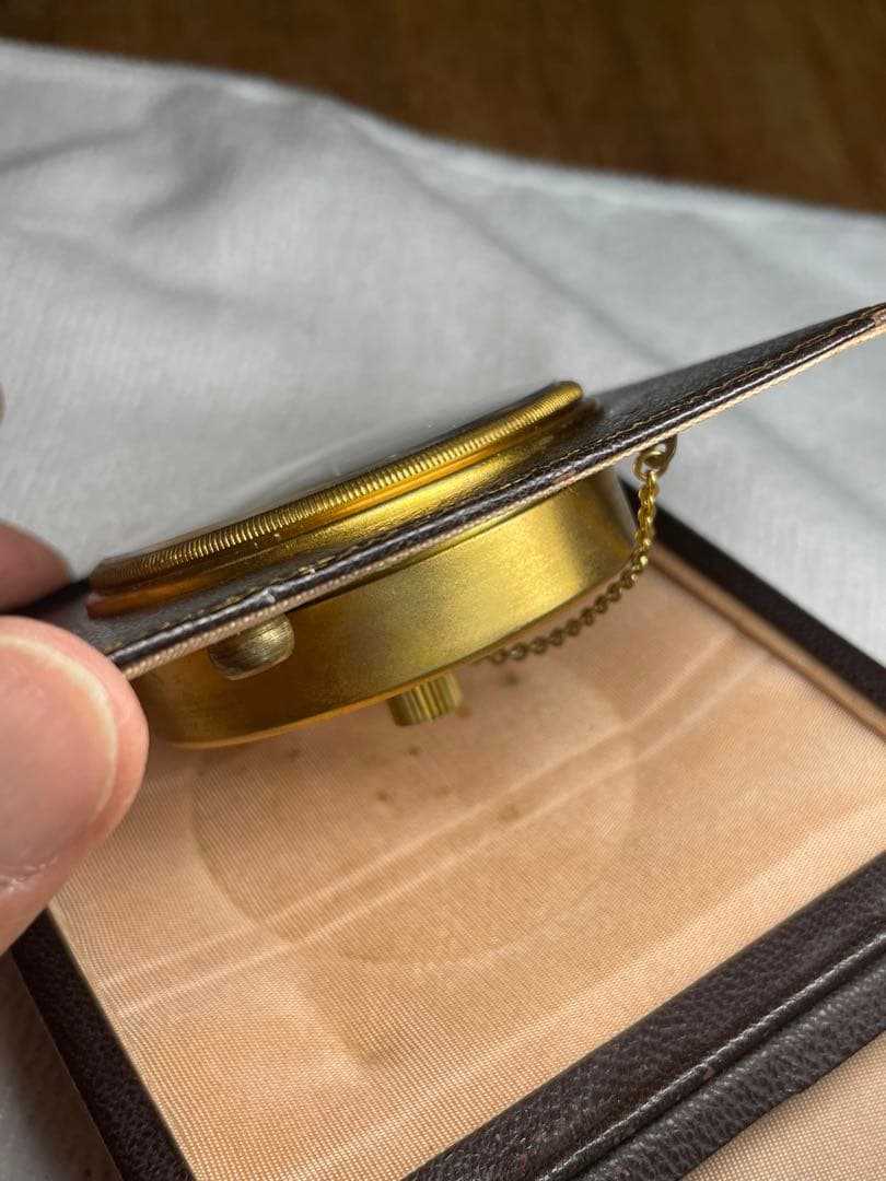 ドイツ　KIENZLE 本革仕様の真鍮ガラス目覚し時計　時計/目覚し　正確稼働