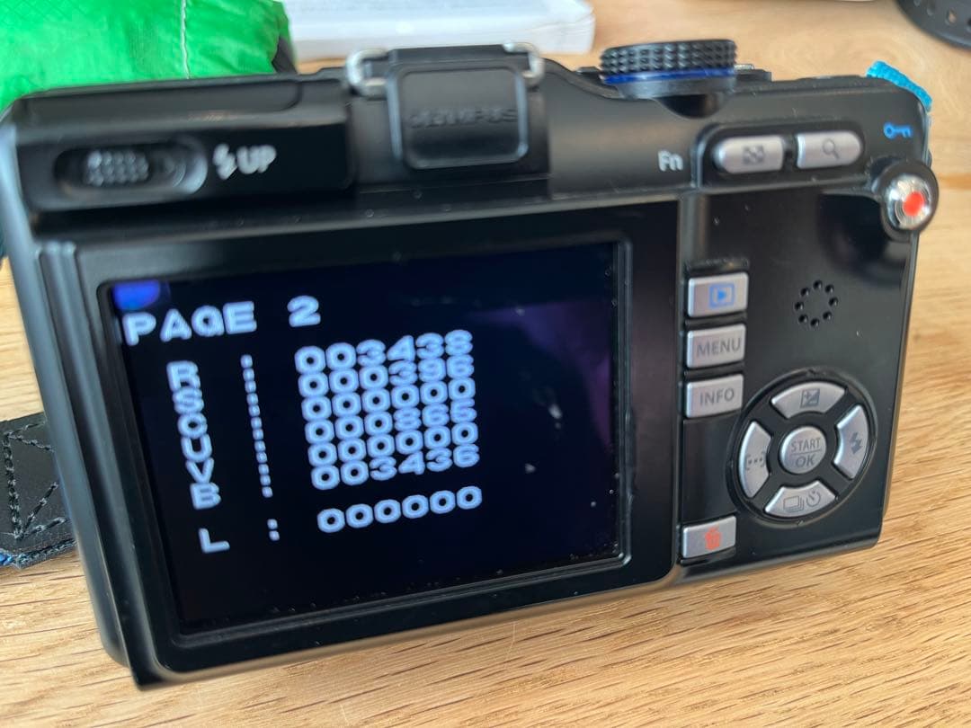 OLYMPUS E-PL1 ミラーレス一眼 レンズ2個付 シャッター回数3438