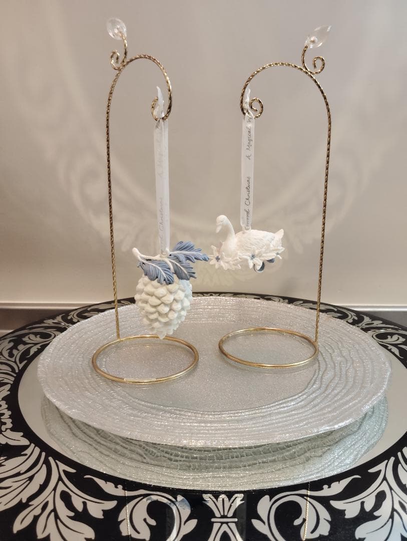 新品2個セットウェッジウッドホリディオーナメントパインコーン、セブンスワンズ