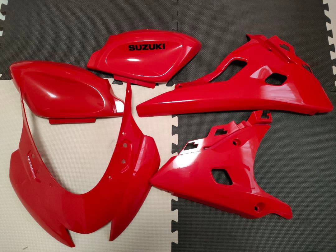 SUZUKI GSX-R125 レッド カウル5点セット