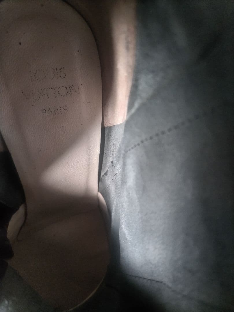 ルイ・ヴィトン LOUIS VUITTON ロングブーツ　レースアップブラック