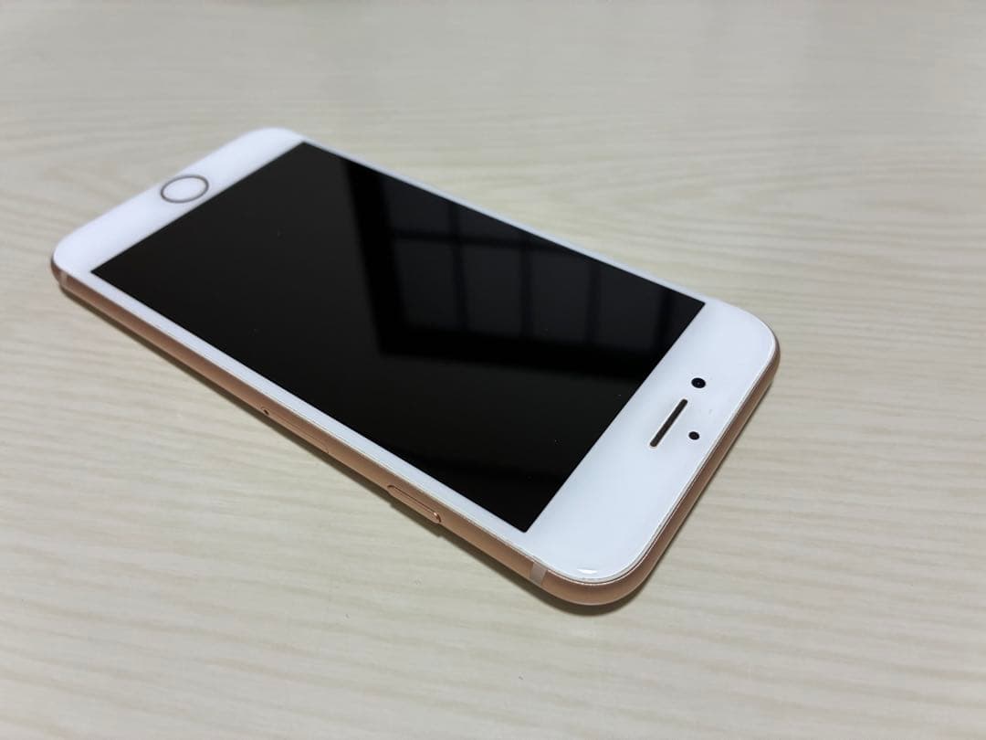 iPhone8 64GB ゴールド 100% SIMフリー 美品