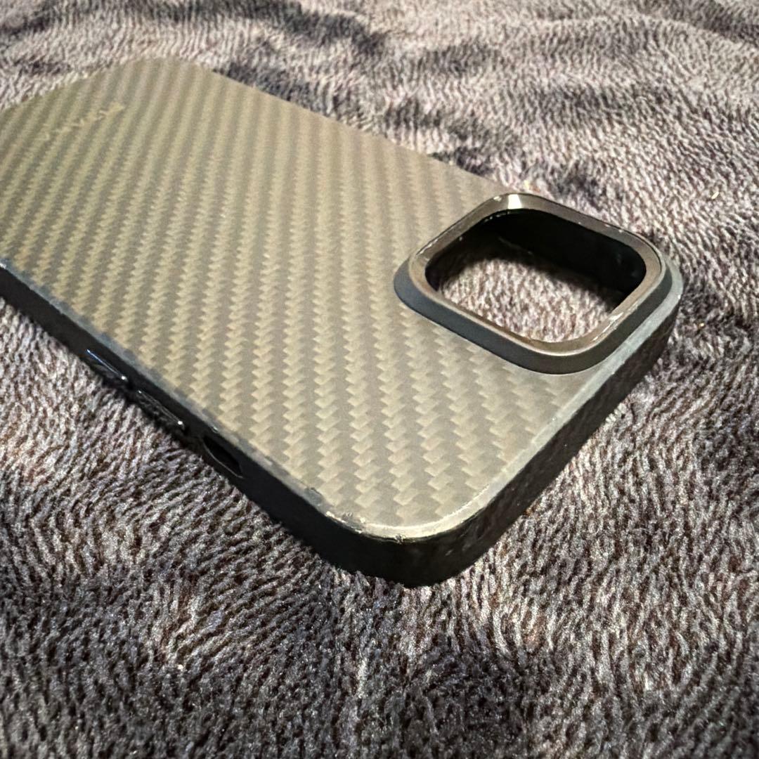 iPhone 15 256GB ブラック SIMフリー ケース付