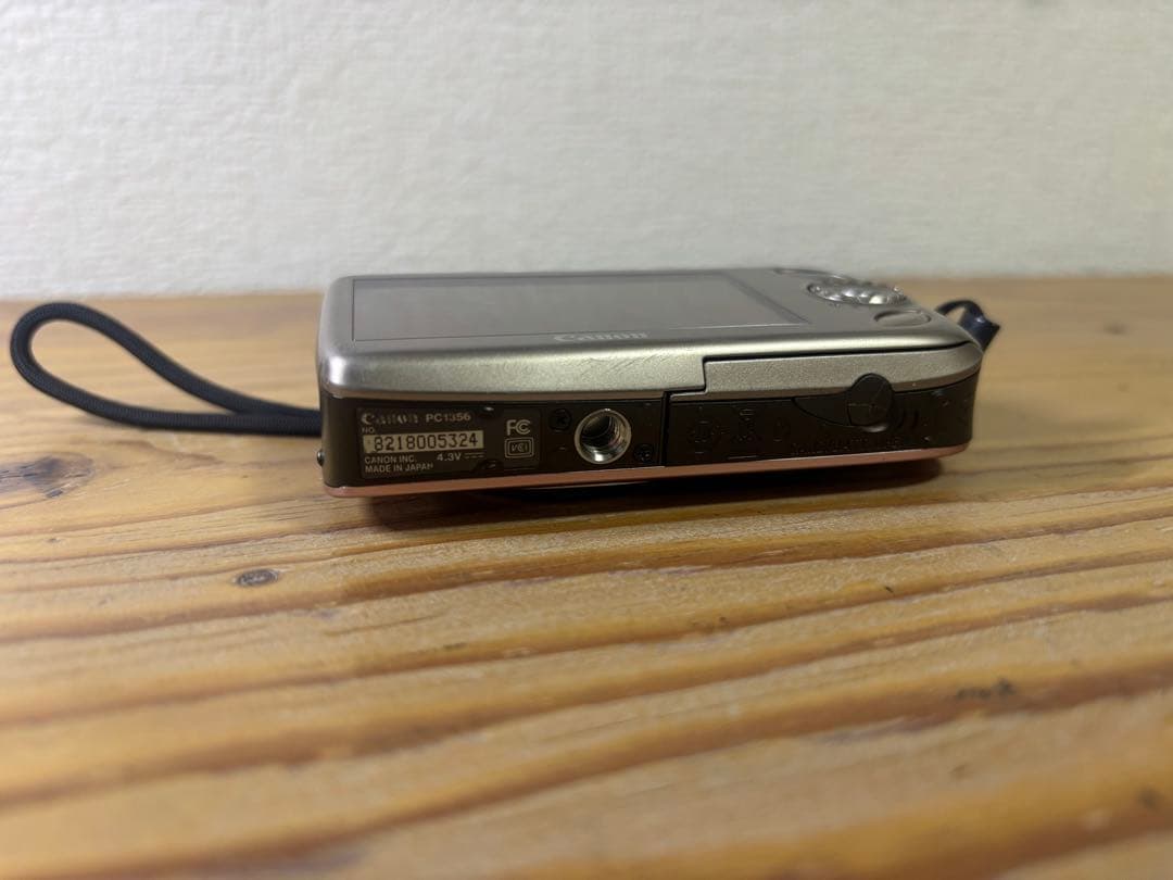 【アビチャ】Canon IXY デジカメ12.1メガSDカード新品付き