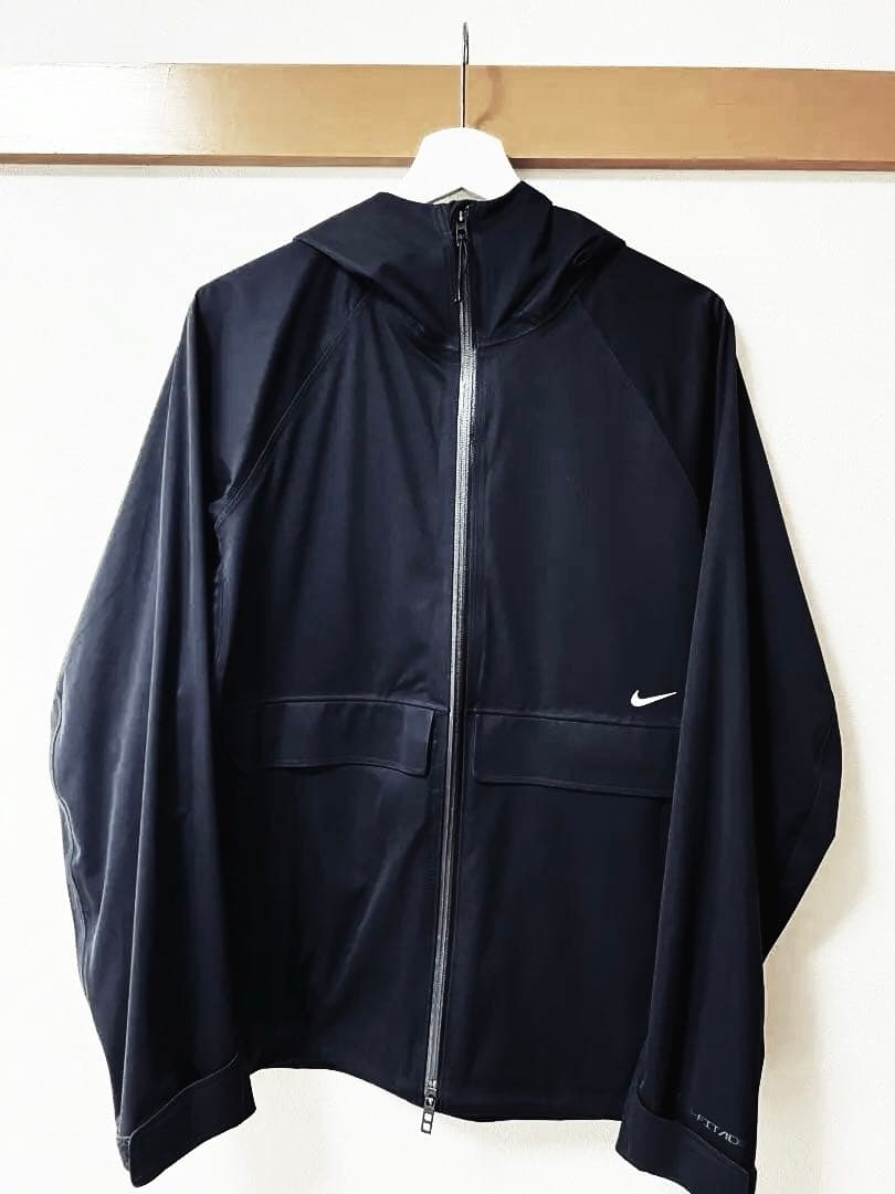 NIKE ナイキ　STORM-FIT ADVジャケット