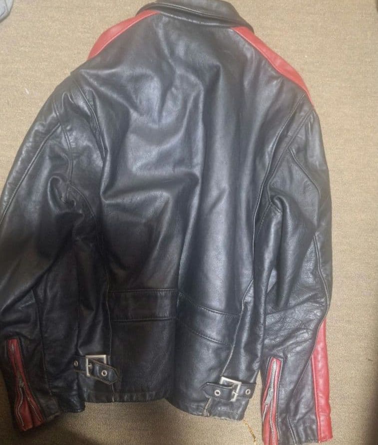 ショット SCHOTT レザーシングルライダースジャケット 黒赤