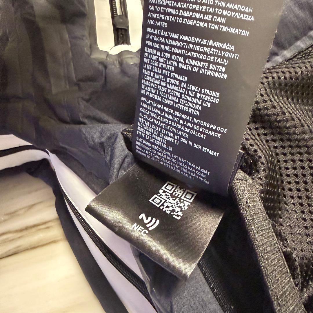 プラダ　リネアロッサ　スノーボードジャケット