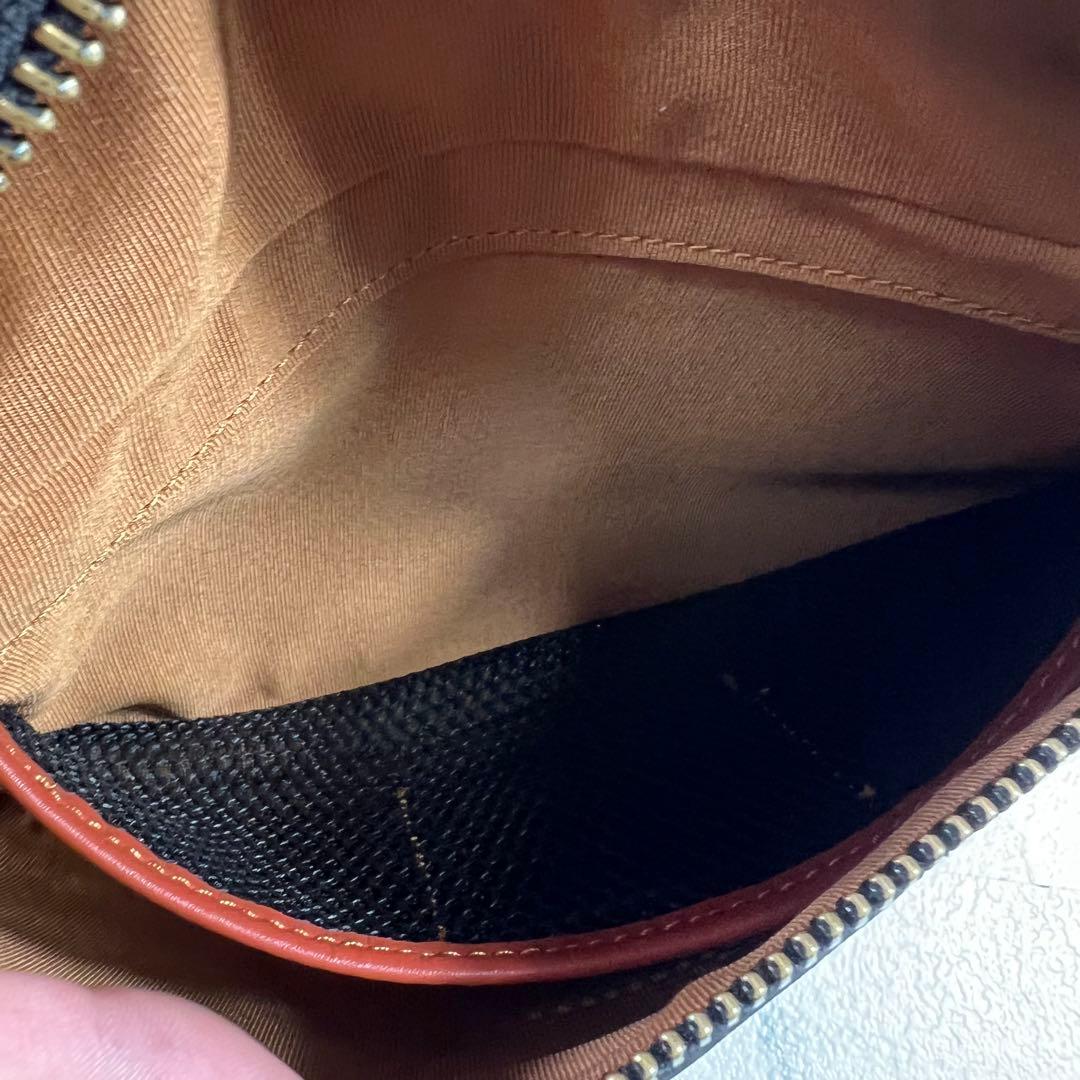 希少 COACH コーチ レキシー ボディーバッグ シグネチャー メンズ