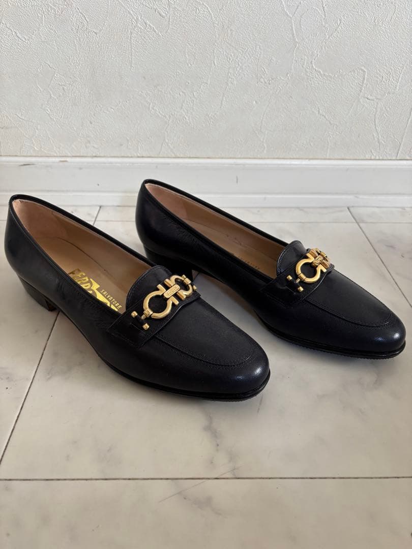 SalvatoreFerragamo 6 1/2 RAMONAレザー ローファー