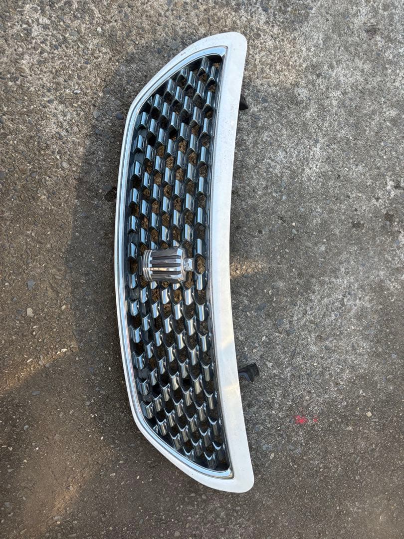 クラウン グリル　クラウン200系前期グリル