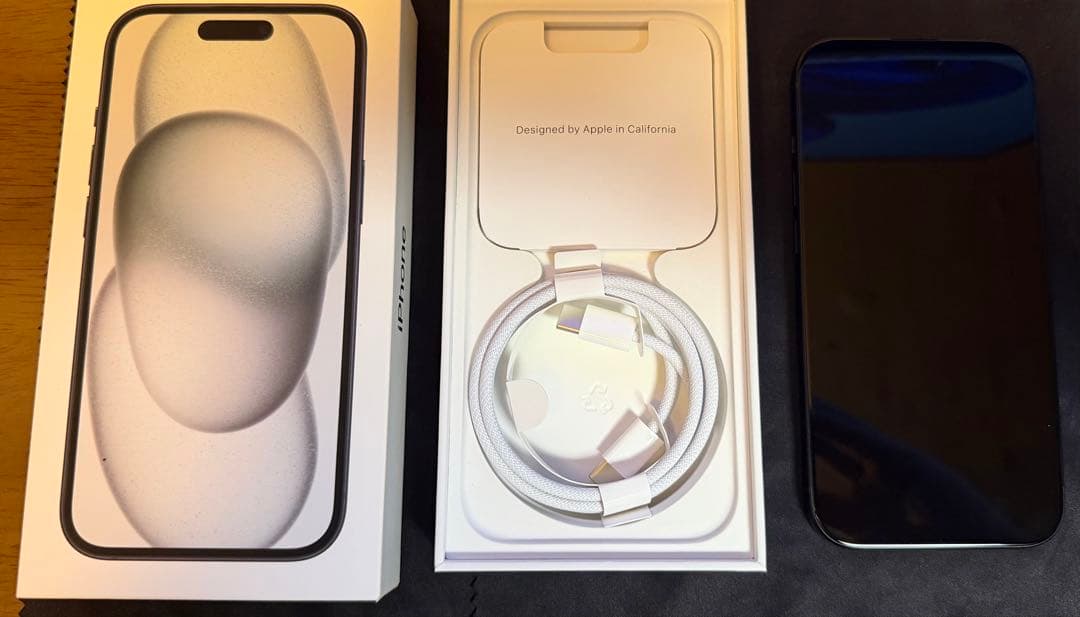 iPhone15 256GBブラック