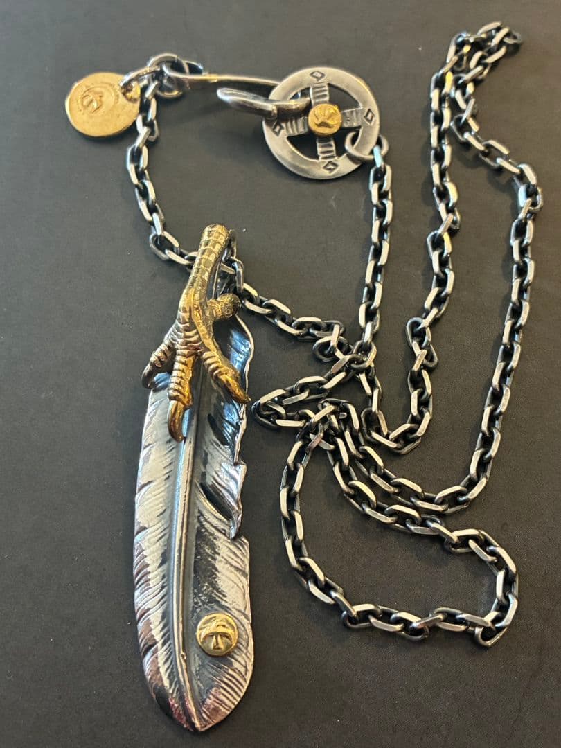 ゴローズ　OLD 金爪メタル付き特大フェザー全金太陽メタル中細角チェーンセット