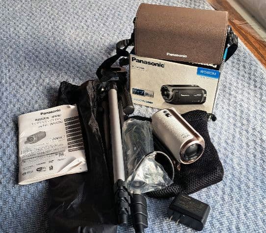 Panasonic HC-W580M ビデオカメラ 本体ホワイト