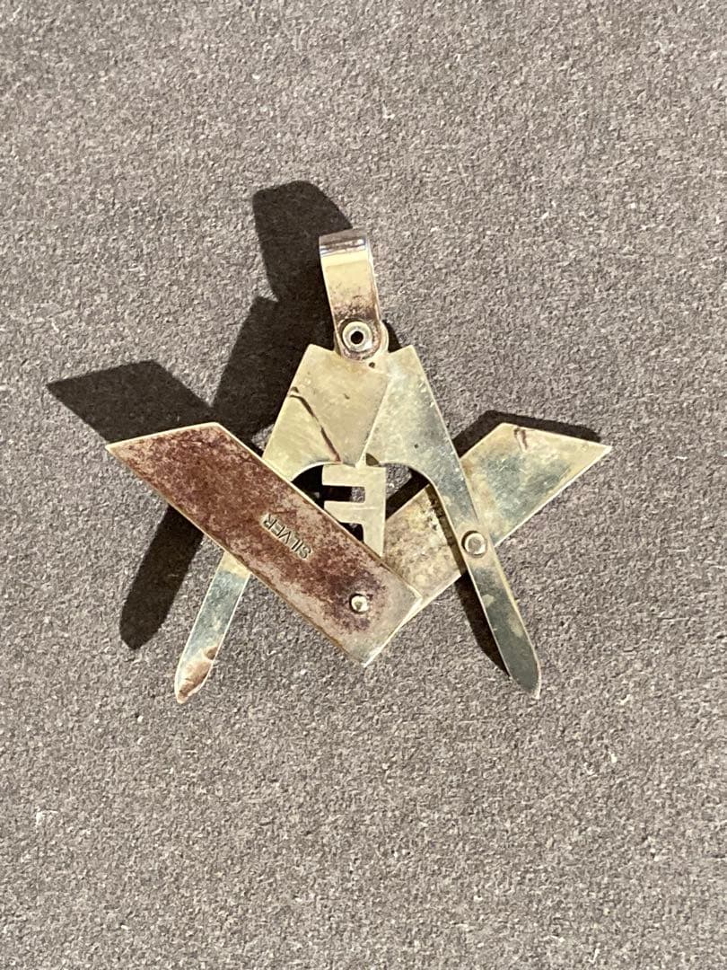 NEON FIXER コンパスデザイン ネックレス