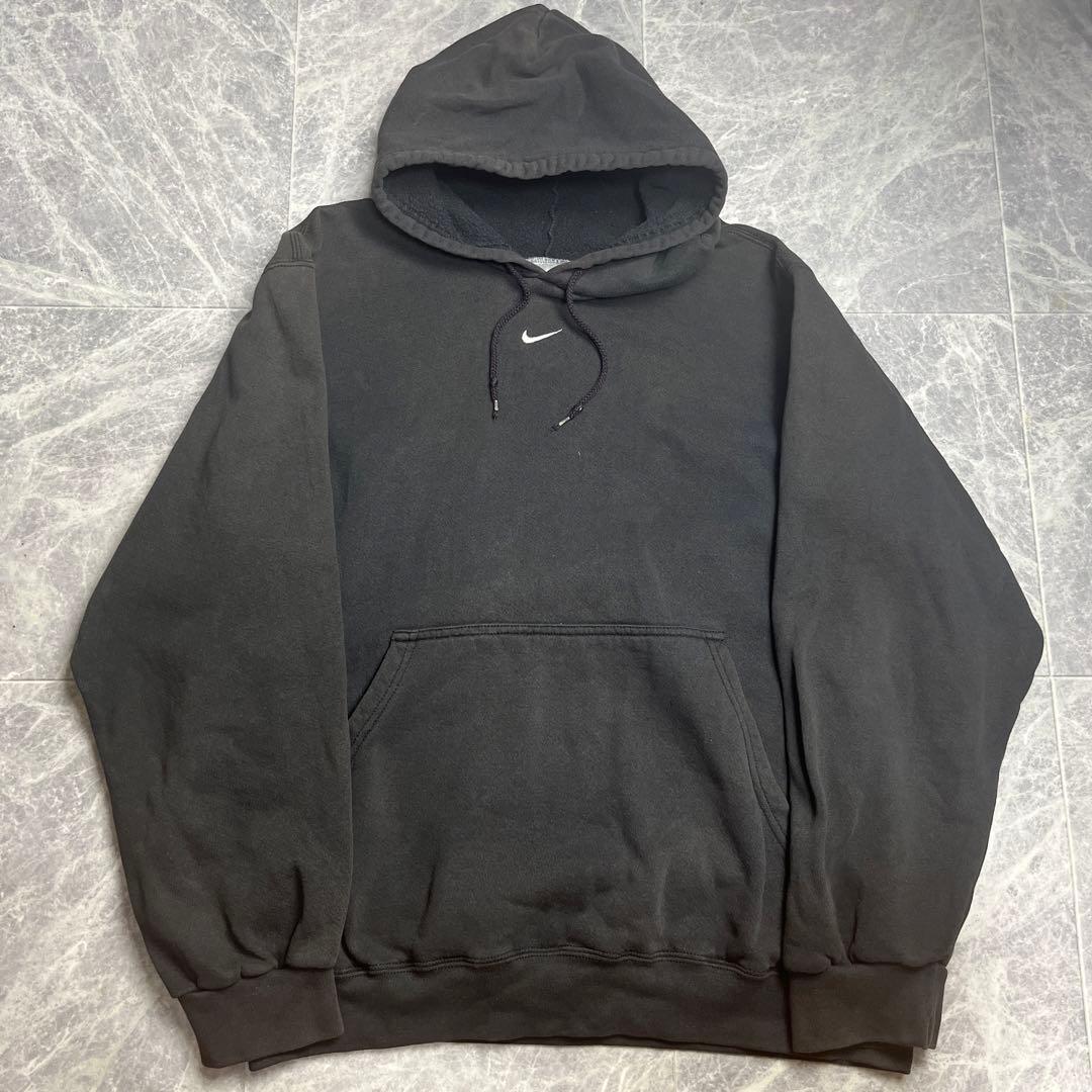 00s NIKE センタースウッシュ　ワンポイント刺繍　パーカー　スウォッシュ