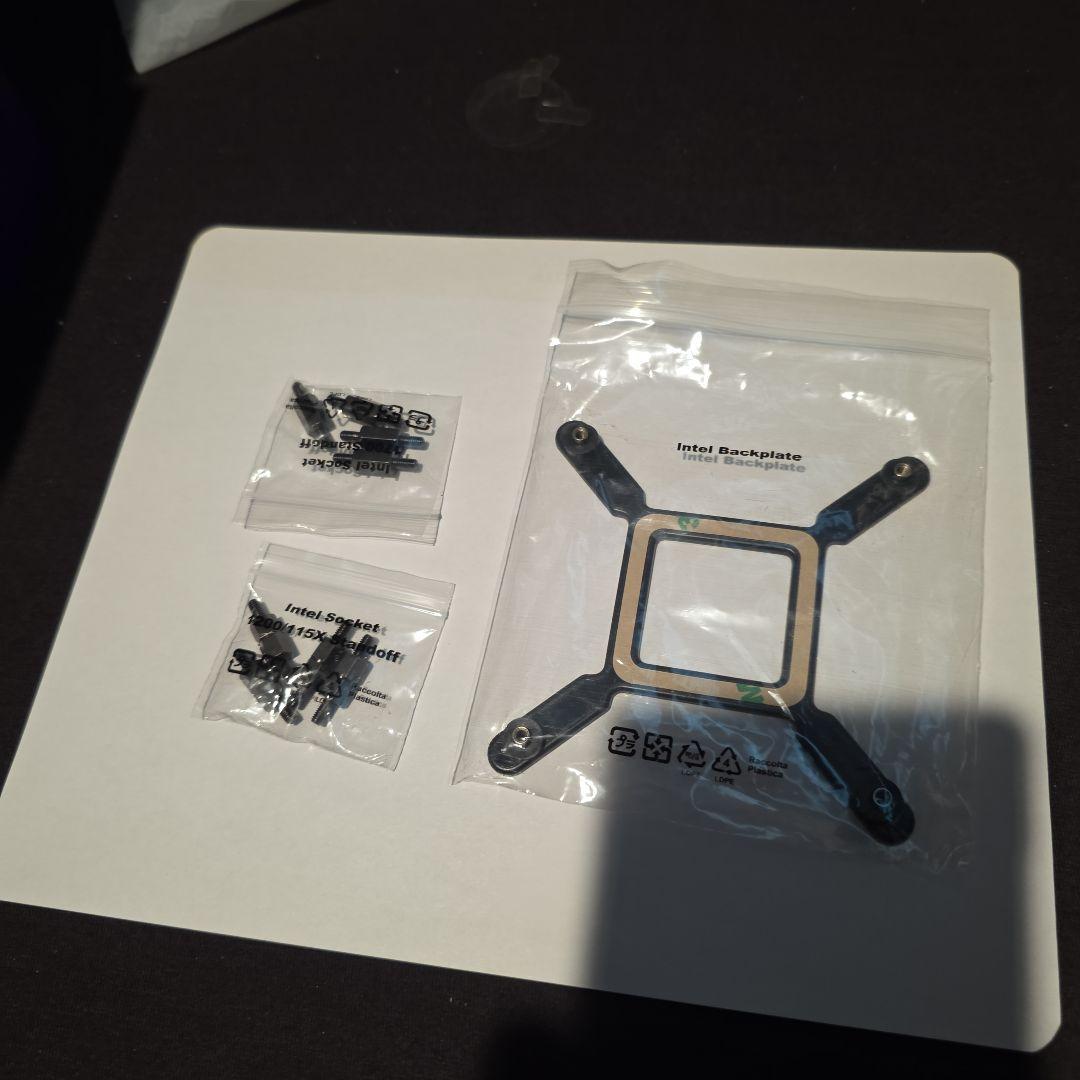 おまけ付き　NZXT KRAKEN ELITE 240 簡易水冷