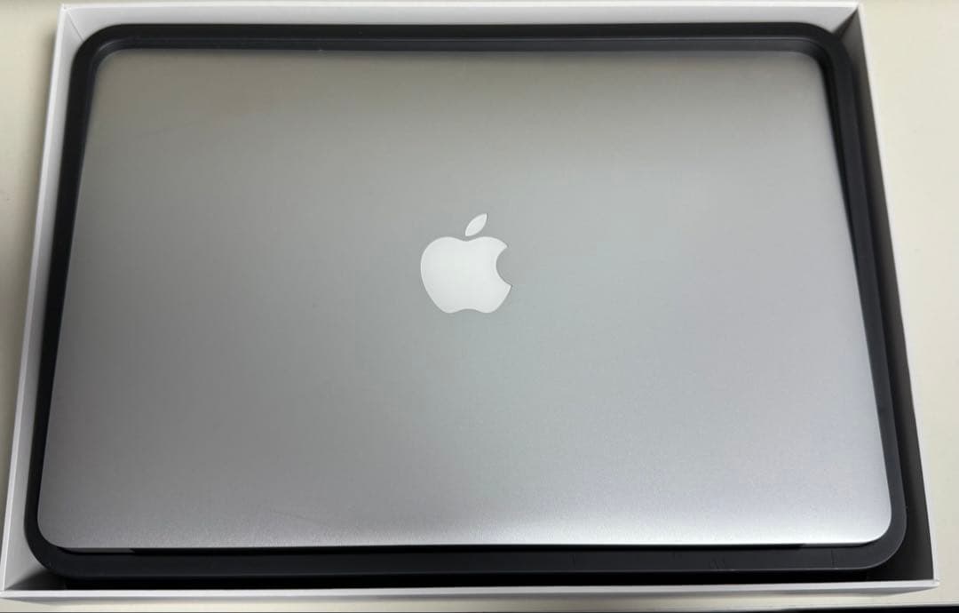 Apple MacBook Air シルバー 本体 2017