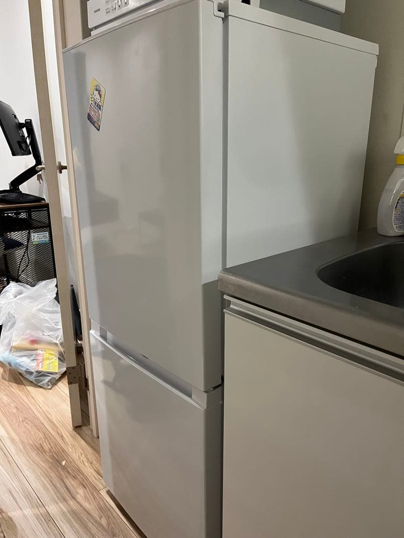 コンパクト2ドア冷蔵庫 ホワイト 140L