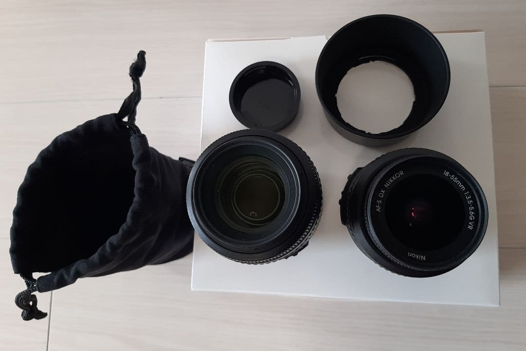 Nikon D5000ダブルズームキット　デジタル一眼レフ　収納バッグ