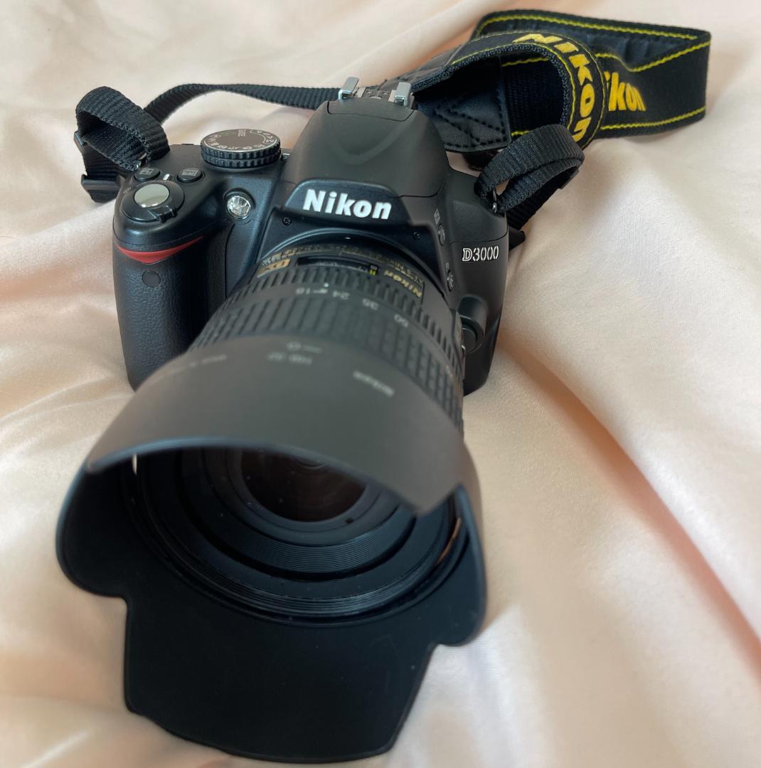 Nikon D3000 / AF-S 18-70mm レンズセット 中古