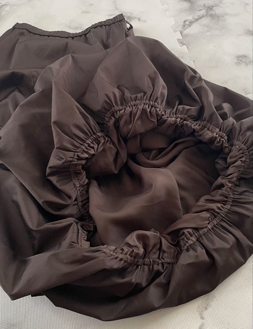 【エイココンドウ】EIKO KONDOアシンメトリーバルーンリボンスカート