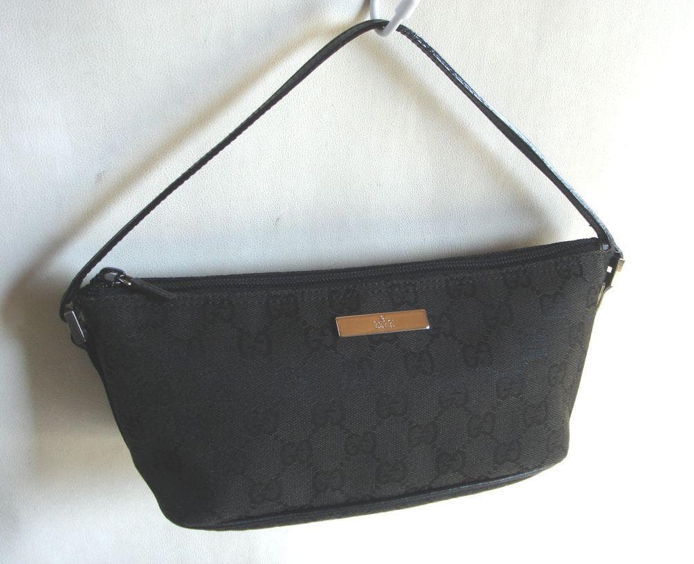 美品 GUCCI グッチ アクセサリーポーチ 039 1103 2123