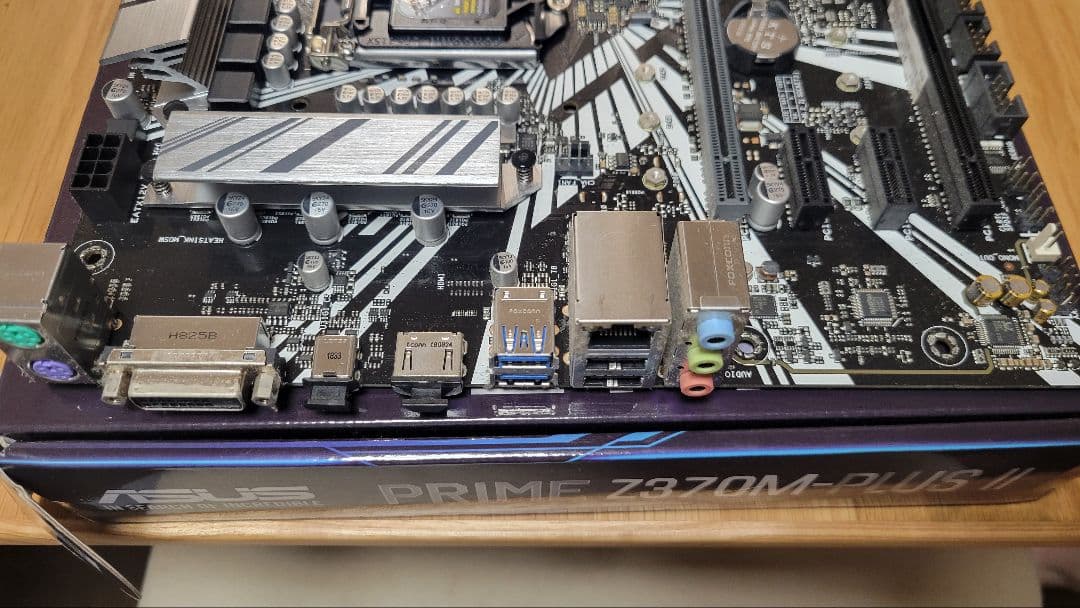 動作確認済　i7 9700K Z370M 16gb RAM