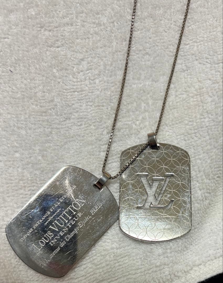 Louis Vuitton シルバー ネックレス ドッグタグ