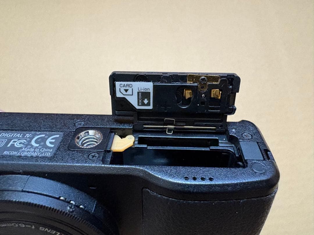 【中古・美品】リコーGR DIGITAL Ⅳ