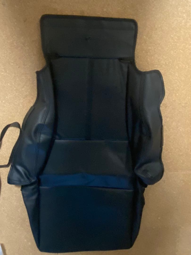 合皮シートカバー黒　アル＆ヴェルファイア20７人乗り用　ジャンク