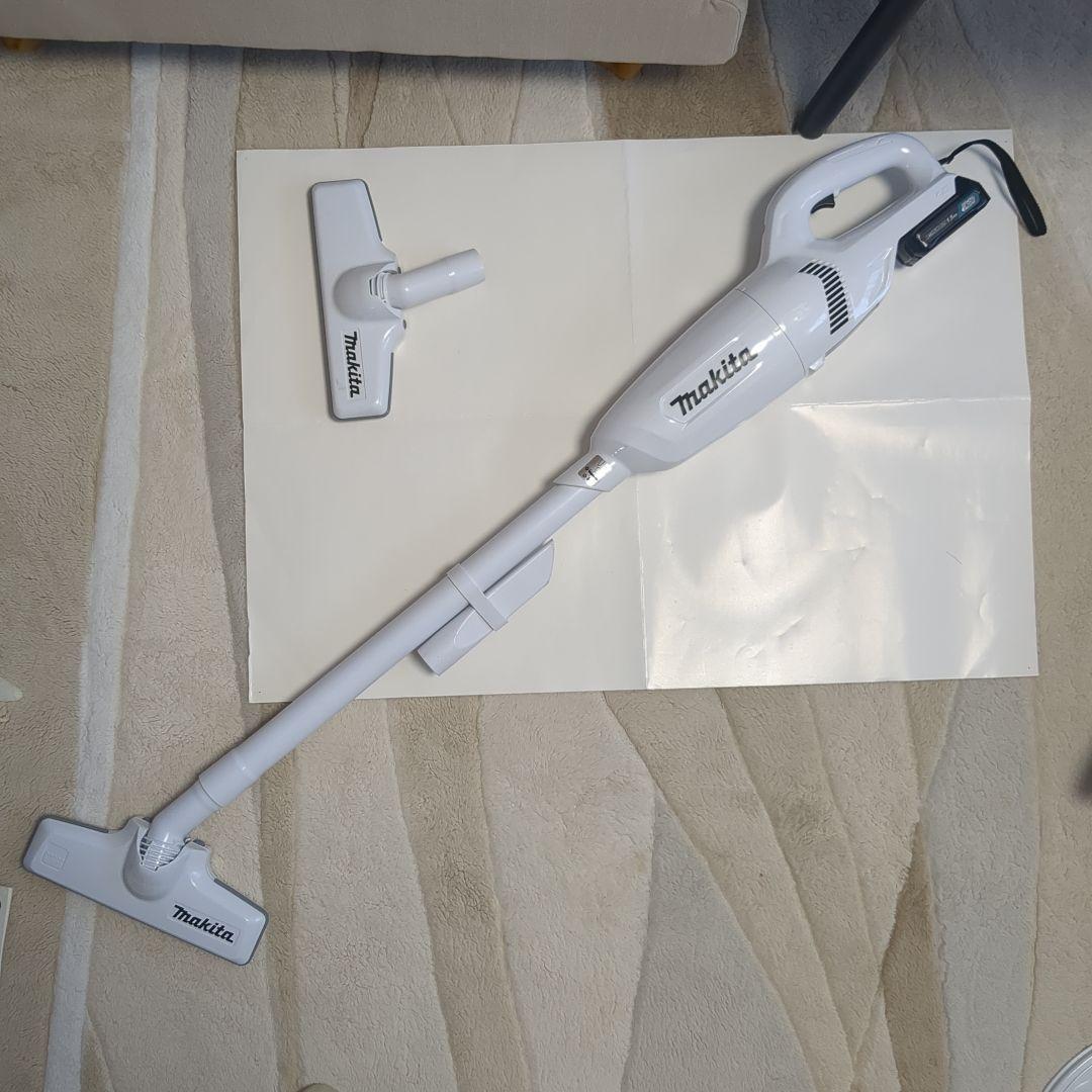 マキタ充電式コードレスクリーナー CL106FDSHW　★オプション多数付属！
